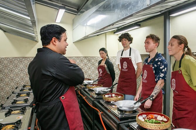 Authentic Thai Cooking with the Largest market visit &TukTuk ride - What you cook (and how you learn the flavor logic)