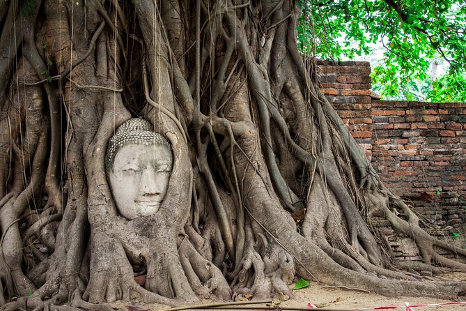 Ayutthaya Sunset Tour: UNESCO Temples & Peaceful River Cruise - Wat Chaiwatthanaram: Riverside Symmetry and the Big Khmer-Style Prang