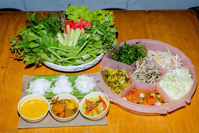 Baba Tastes Phuket Food Tour with 15+ Tastings - Stop-by-stop: how the timing and pacing usually works