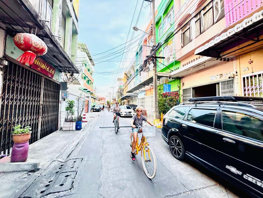Bangkok: Backstreets and Hidden Gems Bike Tour - The Ride Between Stops: Narrow Lanes, Winding Paths, and Local Homes