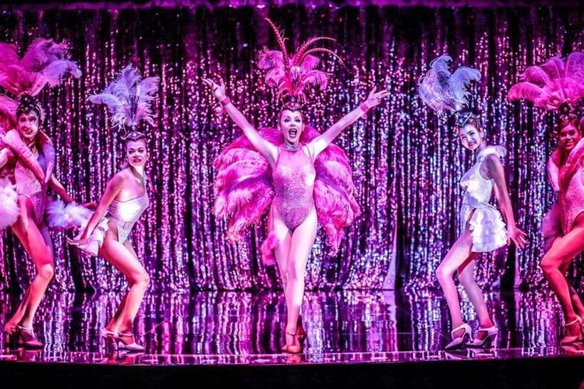 Bangkok: Calypso Cabaret Show with Thai Set Dinner - The cabaret itself: what the 50-minute show is like