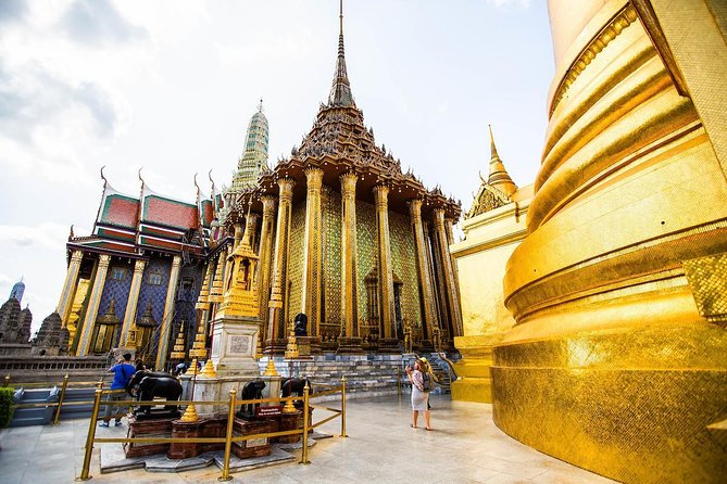 Bangkok: City Highlights Temple and Market Walking Tour - Key Takeaways Before You Go