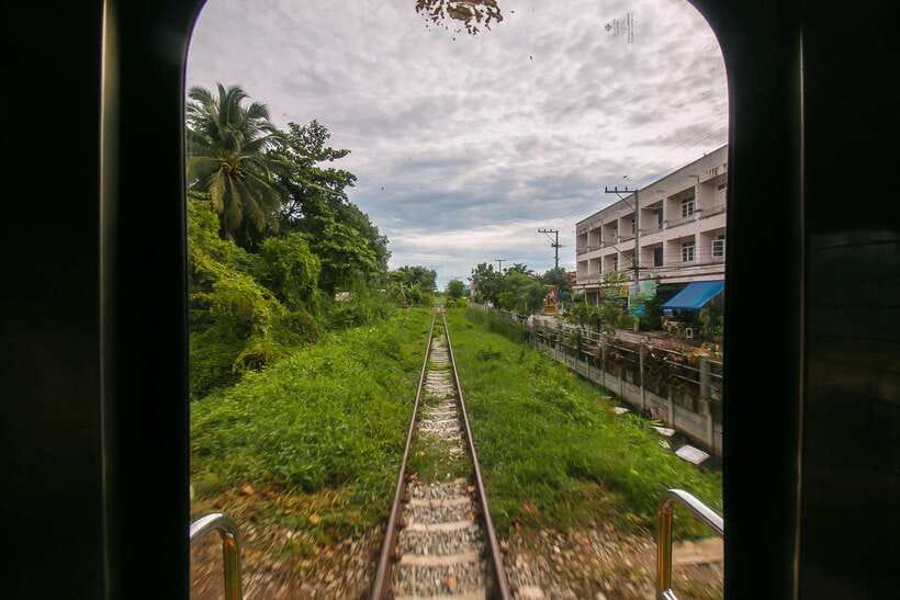 Bangkok: Damnoen Saduak Market and Maeklong Railway Market - Key highlights you’ll remember