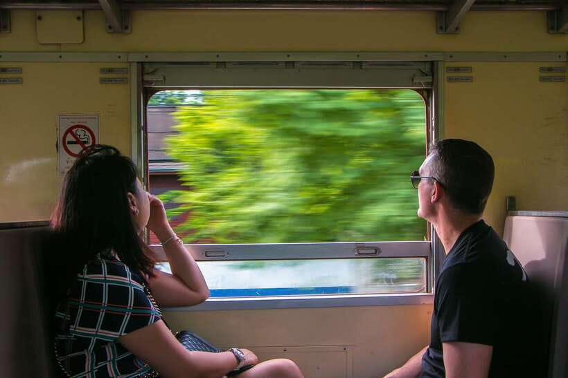 Bangkok: Damnoen Saduak Market and Maeklong Railway Market - The timing that makes this day trip work (and when it doesn’t)