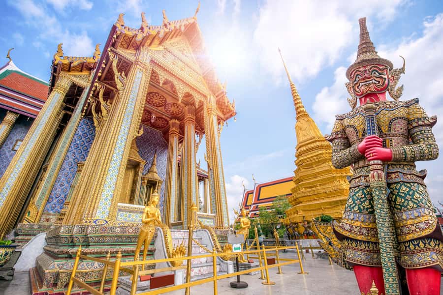 Bangkok: Grand Palace, Wat Pho, and Wat Arun Private Tour - Grand Palace: what you’re really walking through