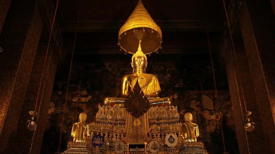 Bangkok: Grand Palace & Wat Pho Half-Day Private Tour - Private Grand Palace and Wat Pho in four hours
