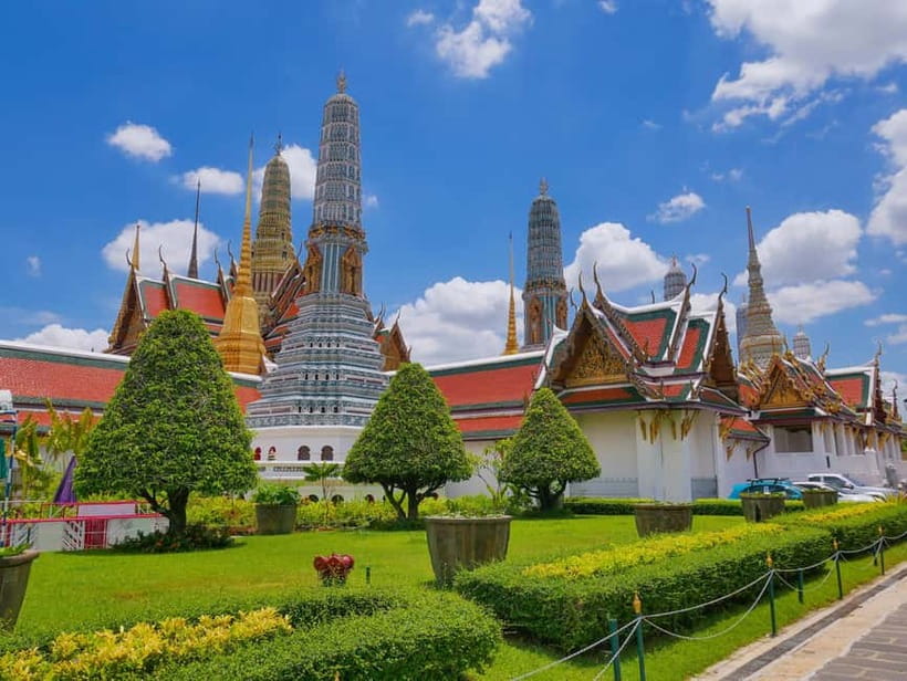 Bangkok: Grand Palace, Wat Pho, Wat Arun Sacred & Local Tour - Key highlights you’ll notice fast