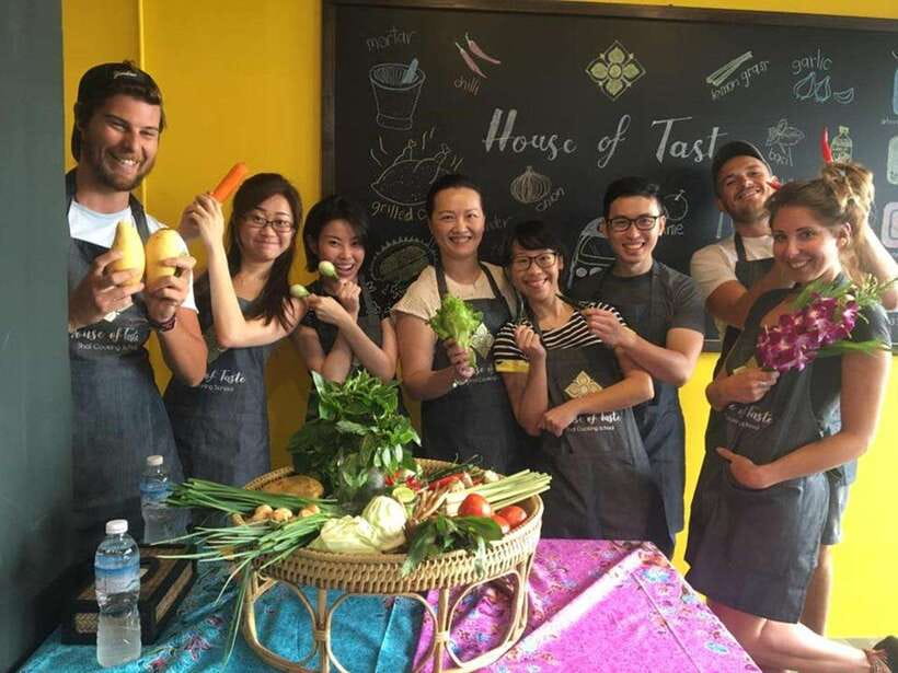 Bangkok: Hands-on Thai Cooking Class and Market Tour - Mango carving: the fun, hands-on finale for afternoon and evening