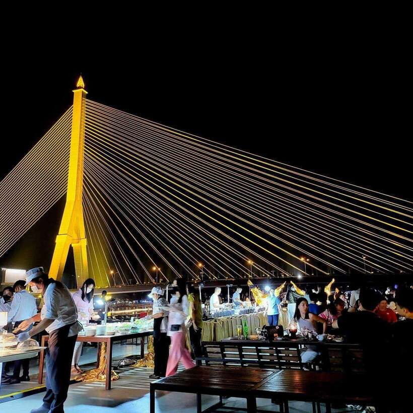 Bangkok: Luxury White Dinner Cruise Free Flow Beer and Wine - Key things to know before you go