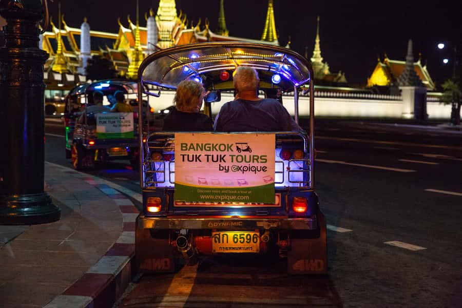 Bangkok: Markets, Temples and Food Night Tour by Tuk Tuk - Markets at Night: The Snacks Are the Point