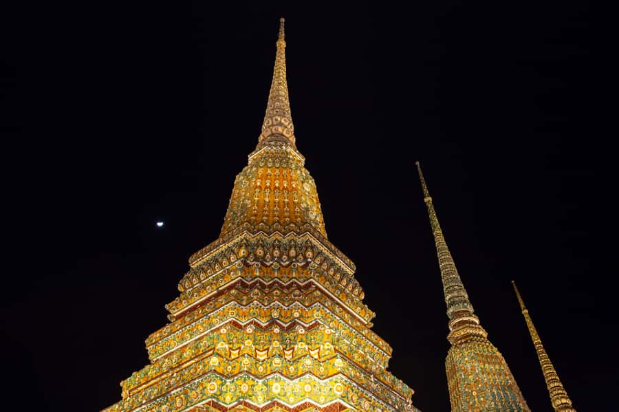 Bangkok: Markets, Temples and Food Night Tour by Tuk Tuk - Timing, Weather, and What to Bring