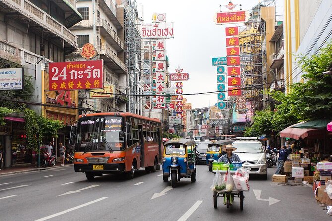 Bangkok: Michelin Guide Street Food Tour by Tuk Tuk - Key Points Worth Noting