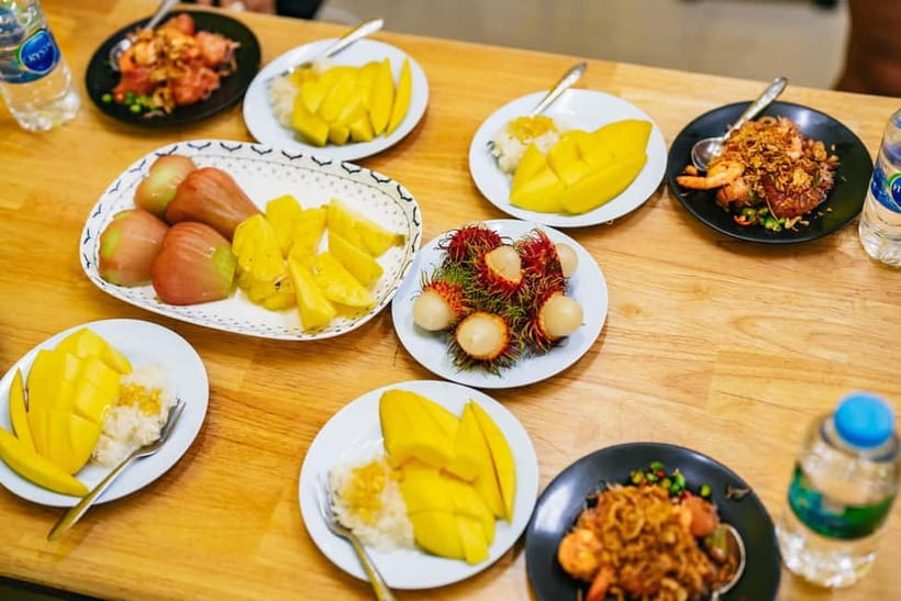 Bangkok: Midnight Food Tour by Tuk-Tuk - What Makes Midnight Street Food in Bangkok So Special