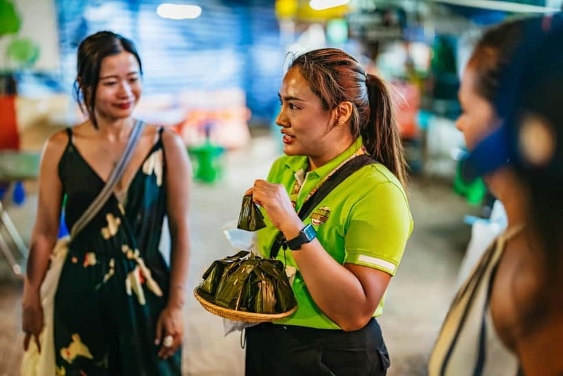 Bangkok: Midnight Food Tour by Tuk-Tuk - Meeting at Sam Yan MRT Exit 2 and How the Route Actually Works