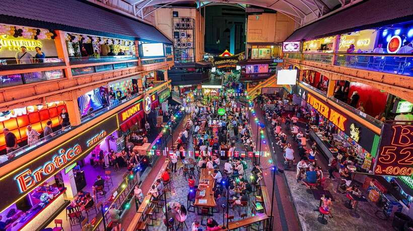 Bangkok: Soi Cowboy, Nana, Soi 11, Rooftops, Clubs & Go Go’s - Heaven 17 and Spectrum Rooftop: When Bangkok Gets Classy