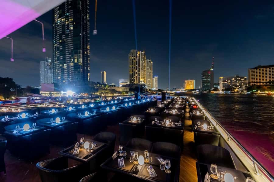 Bangkok: The Opulence Buffet Dinner Cruise with Live Band - Who this cruise suits best (and who should skip)