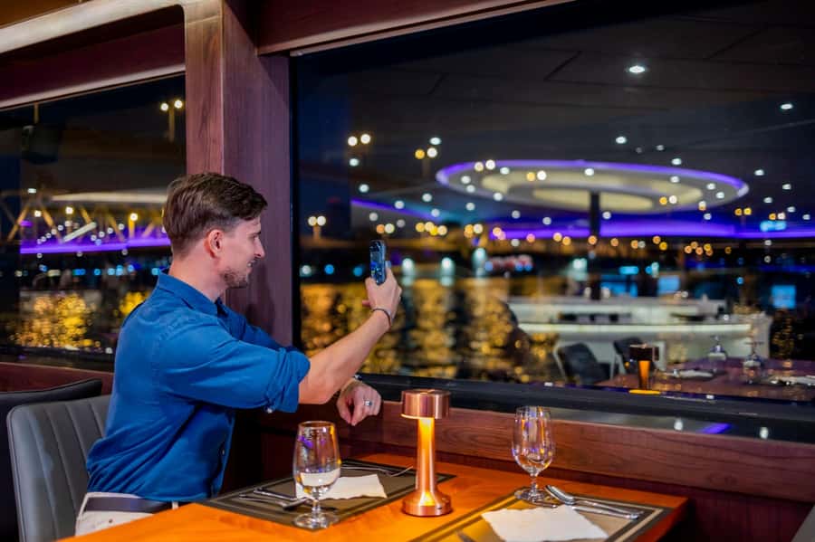 Bangkok: The Opulence Buffet Dinner Cruise with Live Band - Quick tips that improve your odds of a great evening