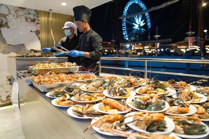 Bangkok: The Planet Dinner Cruise - Should you book the Planet Dinner Cruise?