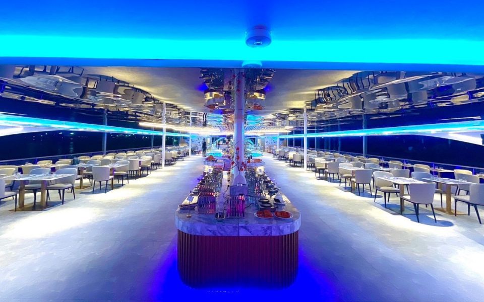 Bangkok: The Planet Dinner Cruise - Price and value: does $48 buy enough?
