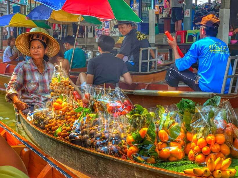 Bangkok: Train Market & Floating Market with Boat Ride - Long-Tail Boat Ride in the Canals: Short Duration, Big Views