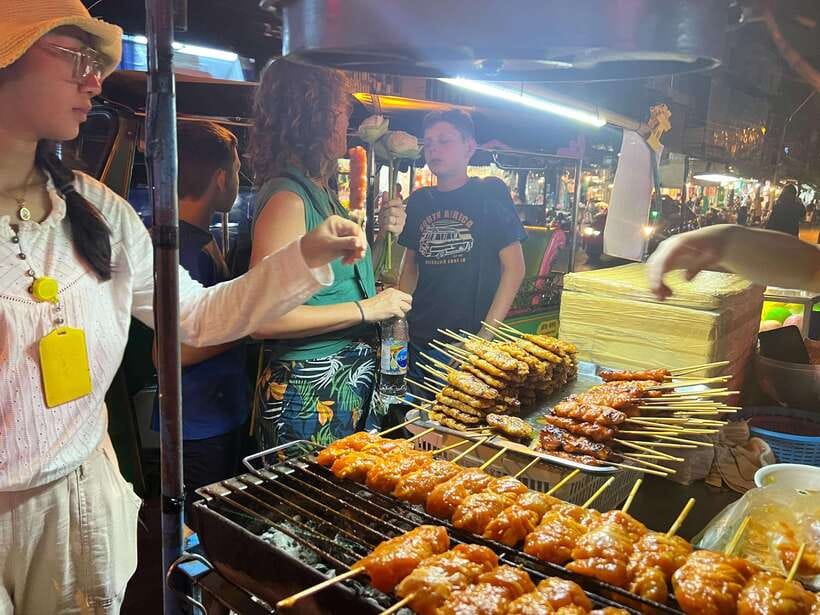 Bangkok Tuk-Tuk by Night with Chinatown Street Food Meal - Making the Most of It: Simple Tips Before You Go
