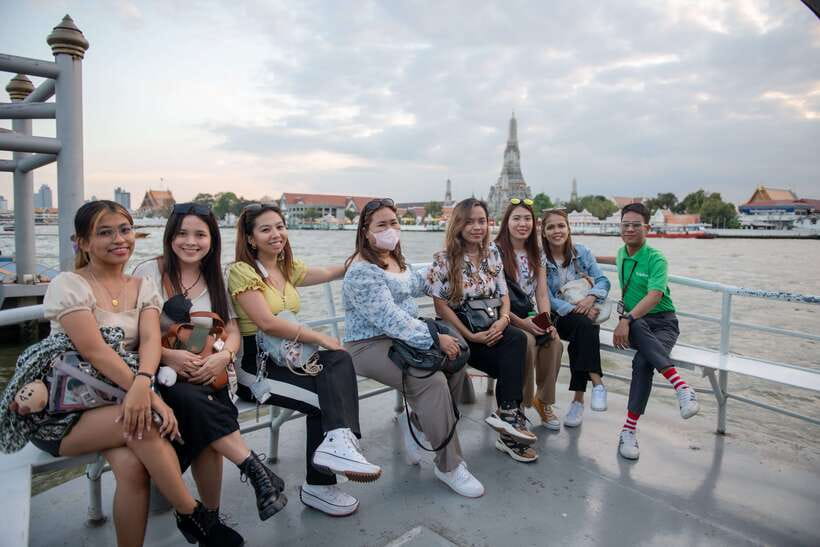 Bangkok: Wat Pho and Wat Arun Guided Walking Tour - Practical tips: what to wear, what to bring, and how to hear your guide