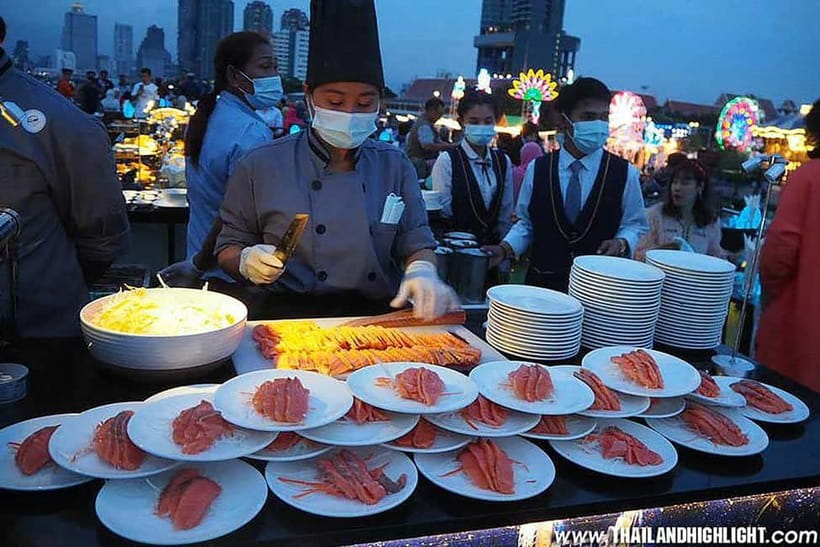 Bangkok:The Planet Sunset&Dinner Cruise on Chao Phraya River - Buffet dining and live band music: how the meal experience really plays out