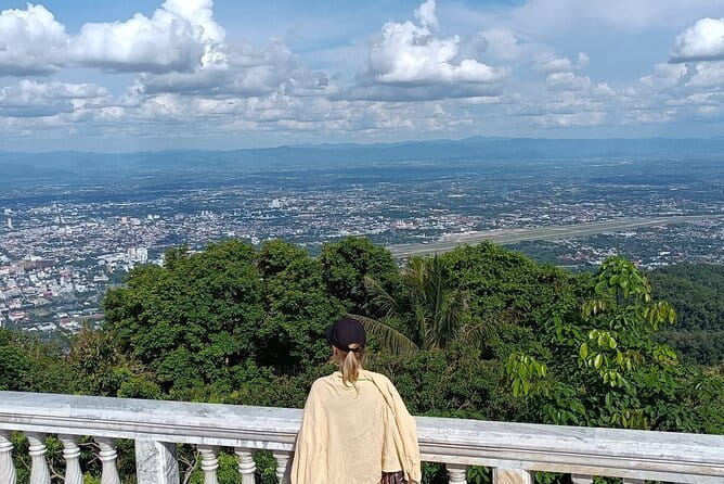 Chiang Mai Doi Suthep Temple and Wat Pha Lat Hike - Stop 1.5: what you should do if the hike up isn’t for you