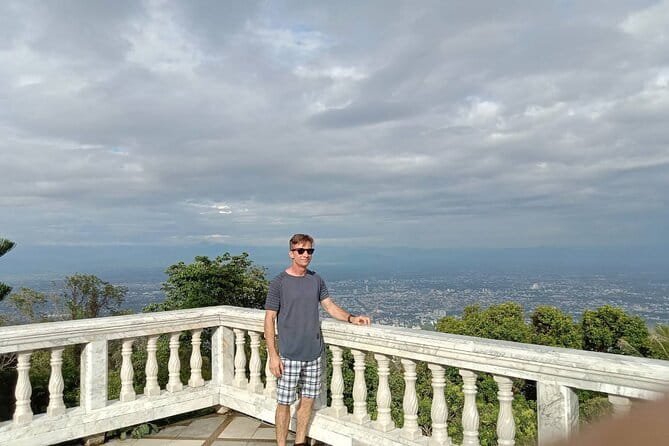 Chiang Mai Doi Suthep Temple and Wat Pha Lat Hike - Stop 1: the Monk’s Trail hike to Wat Pha Lat (30–45 minutes of forest calm)