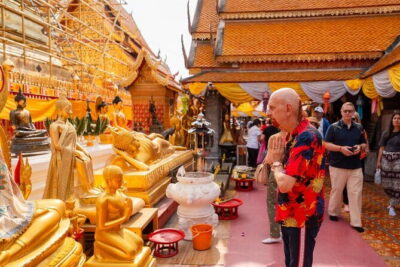 Chiang Mai: Doi Suthep Temple and Waterfall by Songtaew Trio - Meeting at Discova Day Tour Shop and Getting to the Right Pickup Point