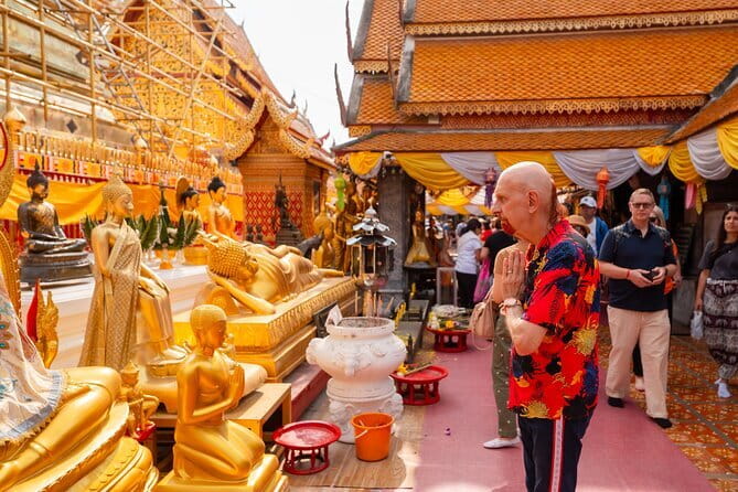 Chiang Mai: Doi Suthep Temple and Waterfall by Songtaew Trio - Meeting at Discova Day Tour Shop and Getting to the Right Pickup Point