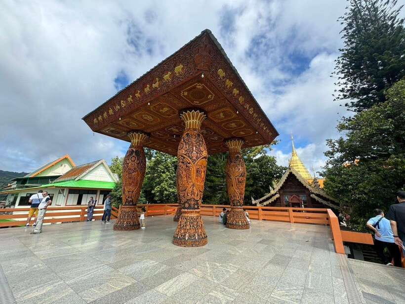 Chiang Mai: Elephant Sanctuary, Monk Trail & Doi Suthep Tour - Thai food after elephants: comfort, not a random stop
