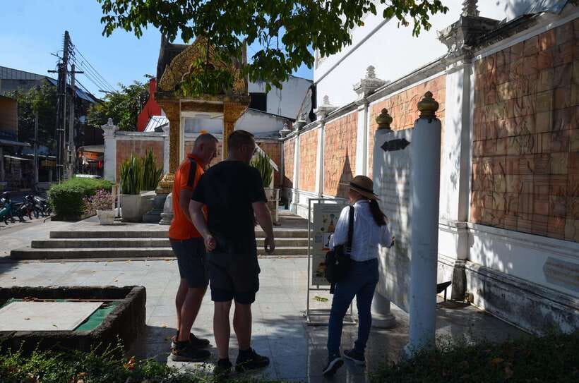 Chiang Mai: Historic Temples and City Guided Walking Tour - Price and value: what $21 buys you (and what it doesn’t)