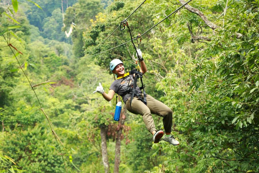 Chiang Mai: Kingkong Smile Zipline with Lunch and Transfers - The outdoor Thai buffet lunch: good fuel, simple flavors