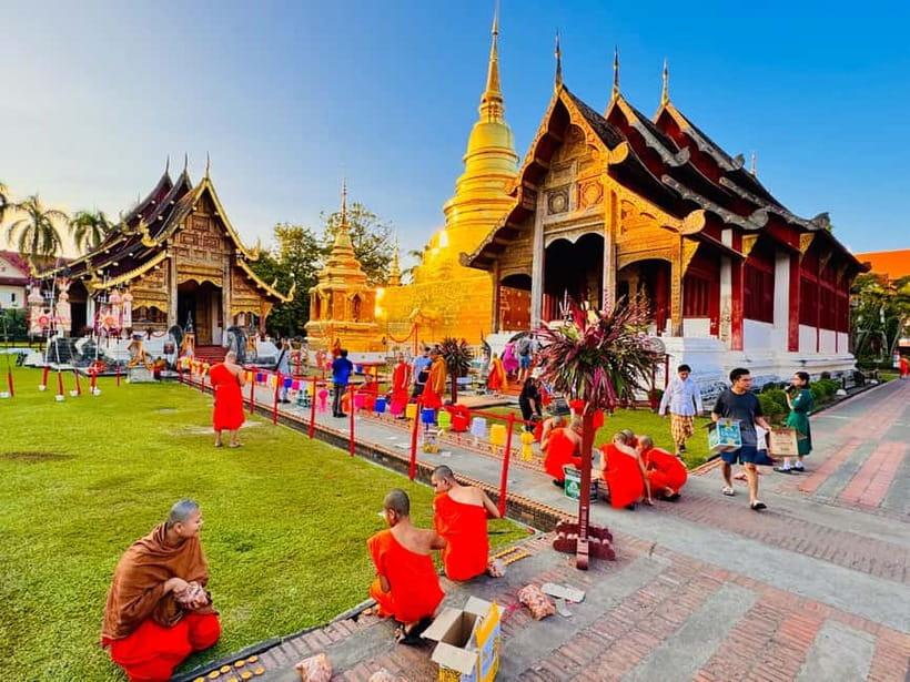 Chiang Mai: Temple And City Walking Tour Part I - What to wear (and what not to do) at these temples