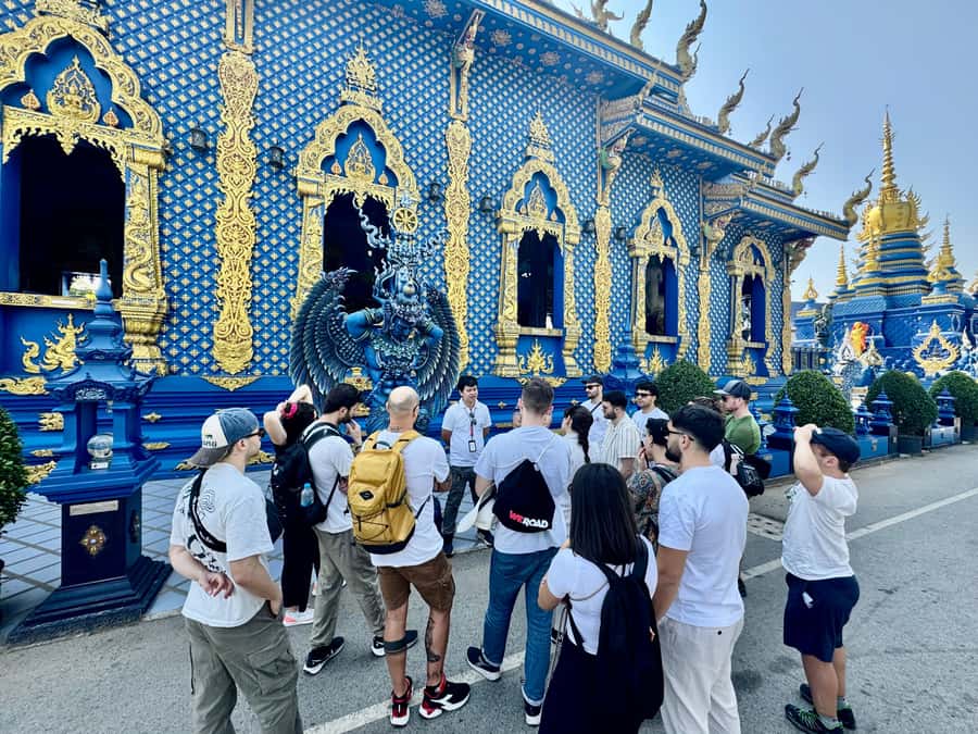Chiang Rai: Explore 7 Major Sites with All Tickets Included - Lunch and transport: small details that make a long day easier