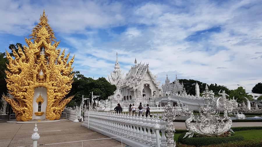 Chiang Rai: Guided Full-Day Highlights Tour with Thai Lunch - Golden Triangle: Thailand, Burma, Laos—and the Mekong in view