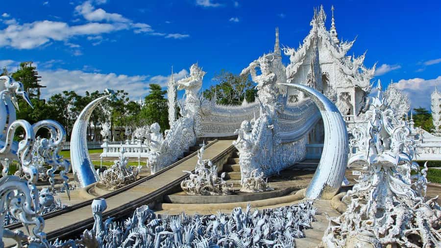 Chiang Rai: White, Blue, Red Temples, Long Neck Tour - Wat Rong Khun (White Temple): The Most Photo-Ready Stop on the Circuit