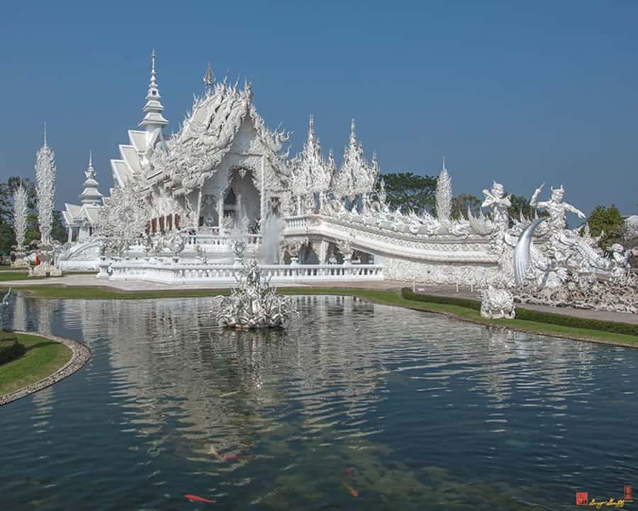 Chiang Rai: White, Blue, Red Temples, Long Neck Tour - Mae Khachan Hot Springs Stop: A Stretch Break, Not a Swim Session