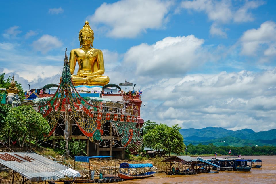 Chiang Rai White Temple and Blue Temple Day Tour - Wat Saeng Kaew Phothiyan (Temple of Light): the spiritual rhythm shift