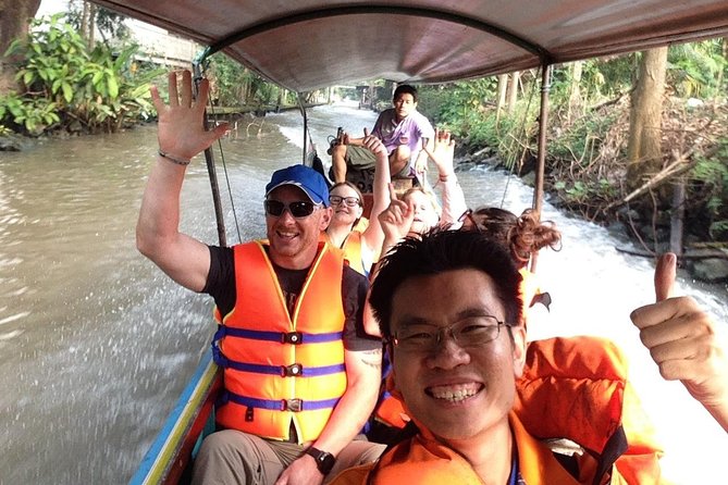 Floating & Railway Market and Coconut Farm Tour [Optional Luxury] - Coconut Sugar Farm demo: short stop, real process