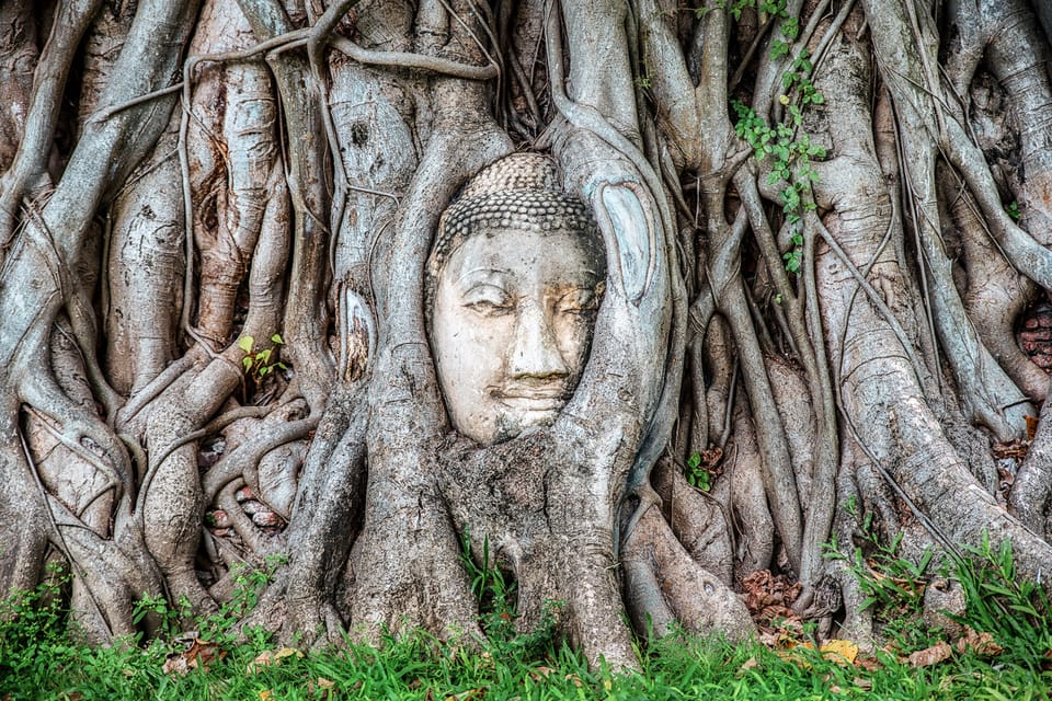 From Bangkok: Ayutthaya & Ayothaya Floating Market Day Trip - Bang Pa-In Royal Palace: Worth It for the Architecture Alone