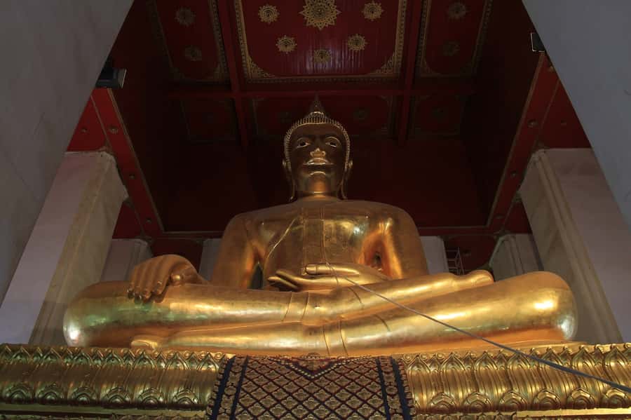 From Bangkok: Ayutthaya Full-Day Trip with Driver - Viharn Pra Mongkolborpit: the bronze Buddha finale
