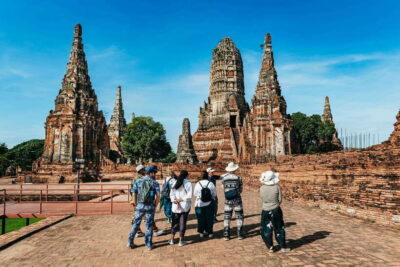 From Bangkok: Ayutthaya Temples Guided Tour with Lunch - Wat Chaiwatthanaram: the riverside temple for first impressions