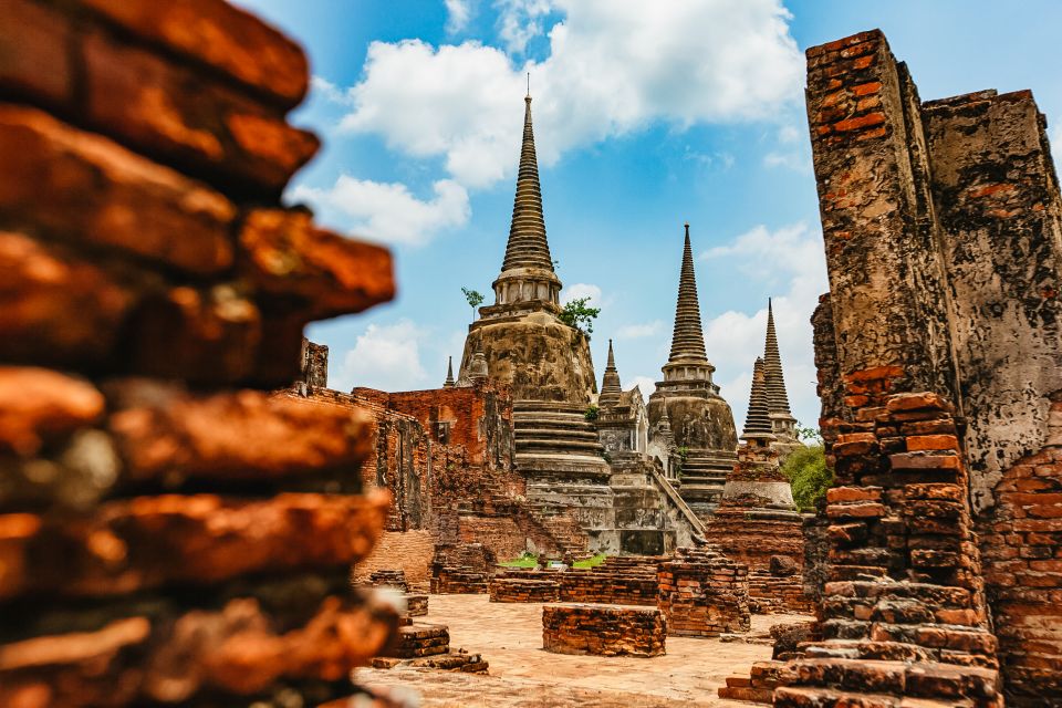 From Bangkok: Ayutthaya Temples Guided Tour with Lunch - Wat Phra Sri Sanphet: royal ceremony at the heart of the complex