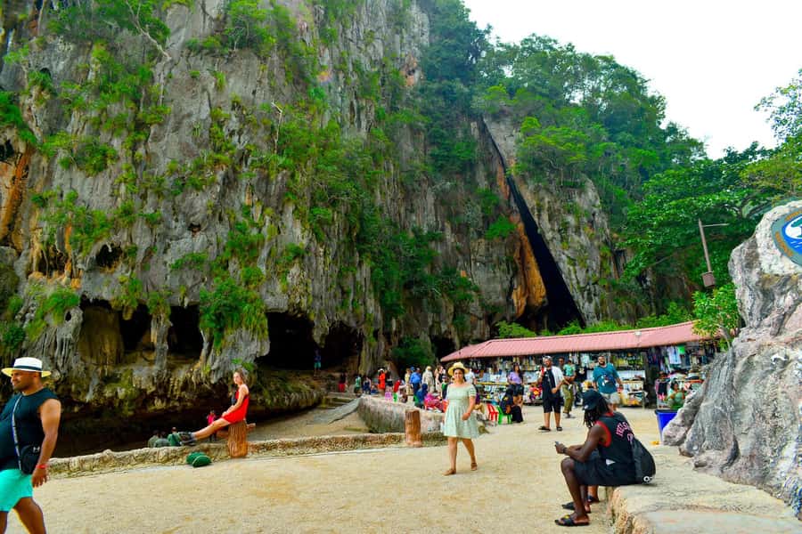 From Phuket: James Bond & Phang Nga Bay Tour by Longtail - Longtail boat day in Phang Nga Bay: why the boat choice matters