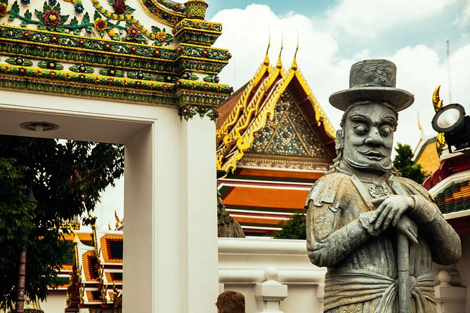 Full Day Bangkok PRIVATE City Tour With Locals - Wat Trimit & Wat Pho tickets - Wat Pho and the Reclining Buddha: Thai Massage Roots Included