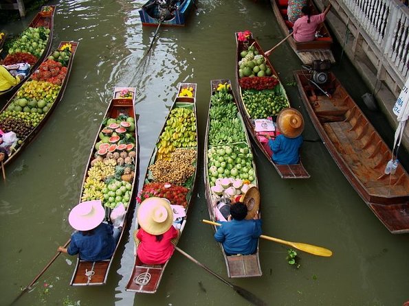 Half-Day Bangkok Bike Tour Including Lunch - Meeting spot, timing, bikes, and what to wear