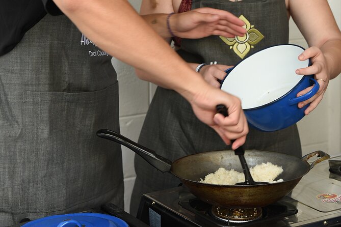 Hands-on Thai Cooking Class & Market Tour in Sukhumvit - Quick hits before you go
