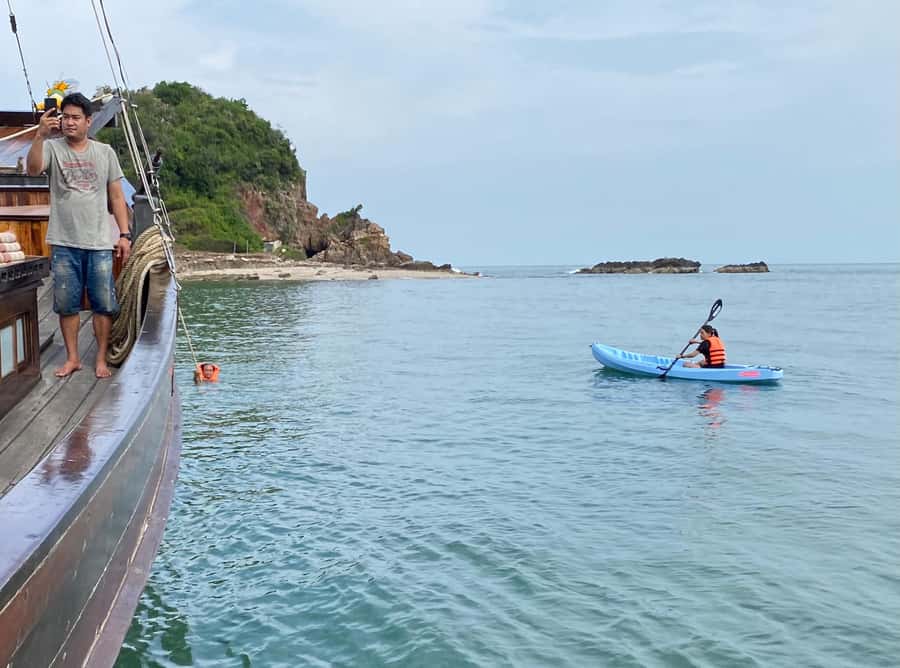Hua Hin: Full-Day Trip to Sam Roi Yot by Sail Boat - Why Siamtara’s pirate sail works as a Hua Hin day trip
